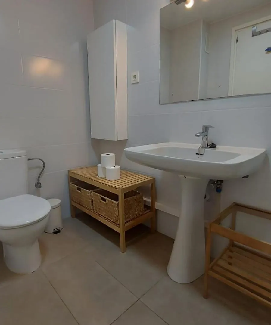 Puerto Deportivo Beachfront: Renovated Seaside Retreat Hospitalet De L'Infant Spain